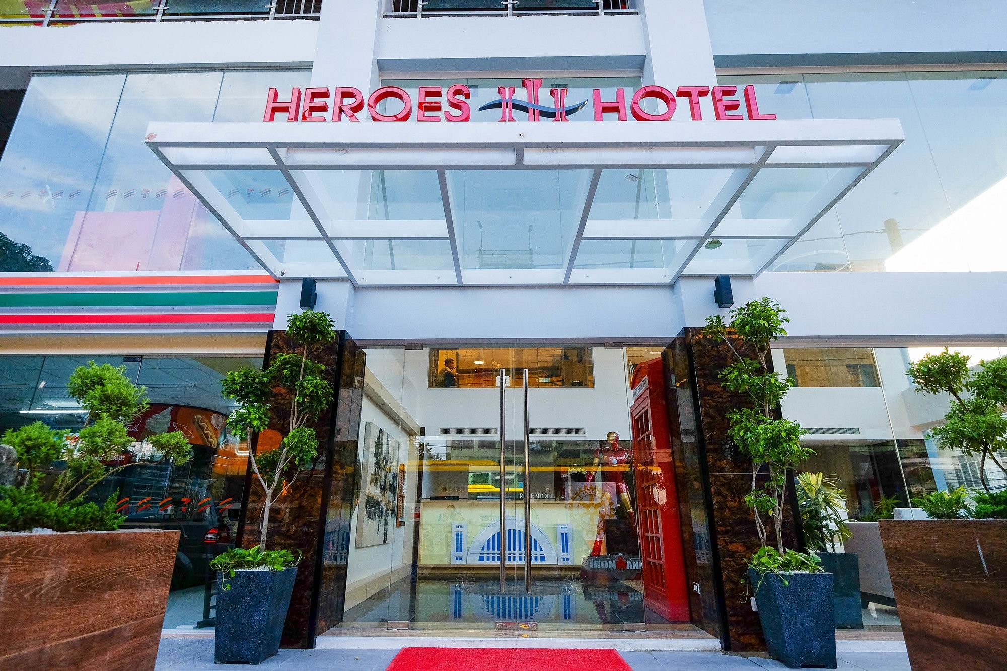 Heroes Hotel Манила Экстерьер фото